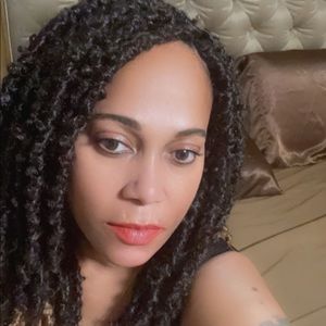 Meet your Posher, Whiteley